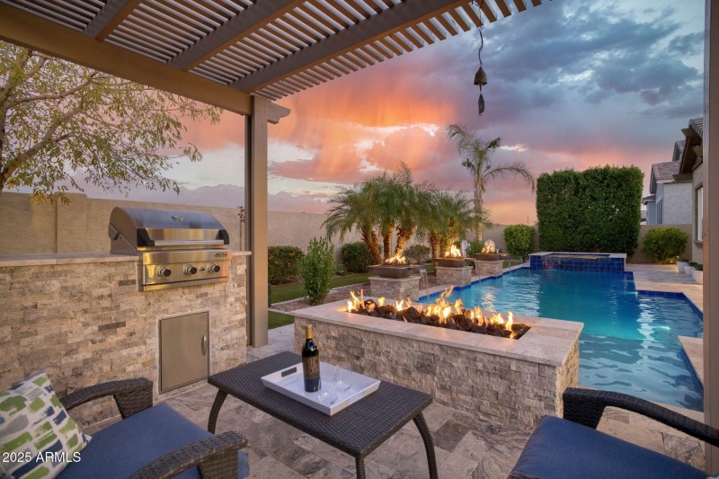 1127 N Quinn Mesa - 607