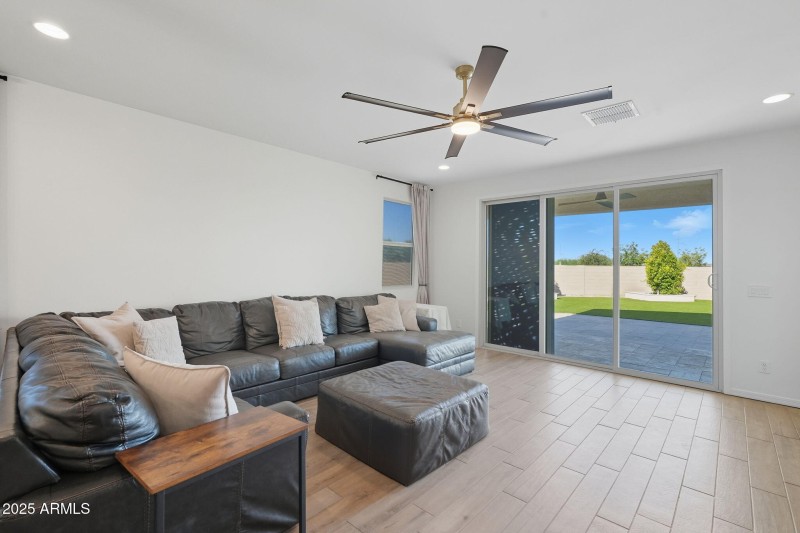 8-web-or-mls-008_ListerPros