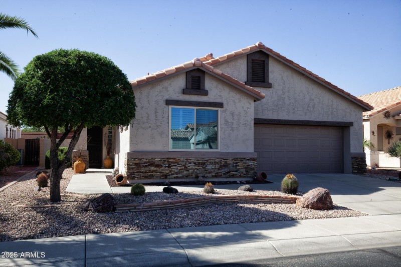 002_17738NPhoenicianDr