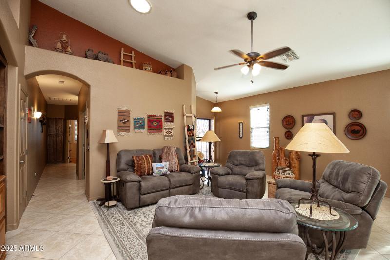 014_17738NPhoenicianDr