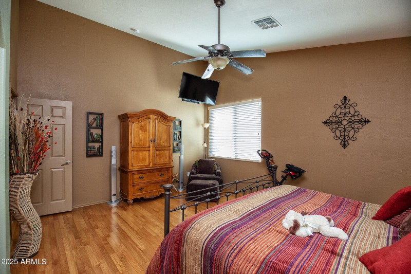 038_17738NPhoenicianDr