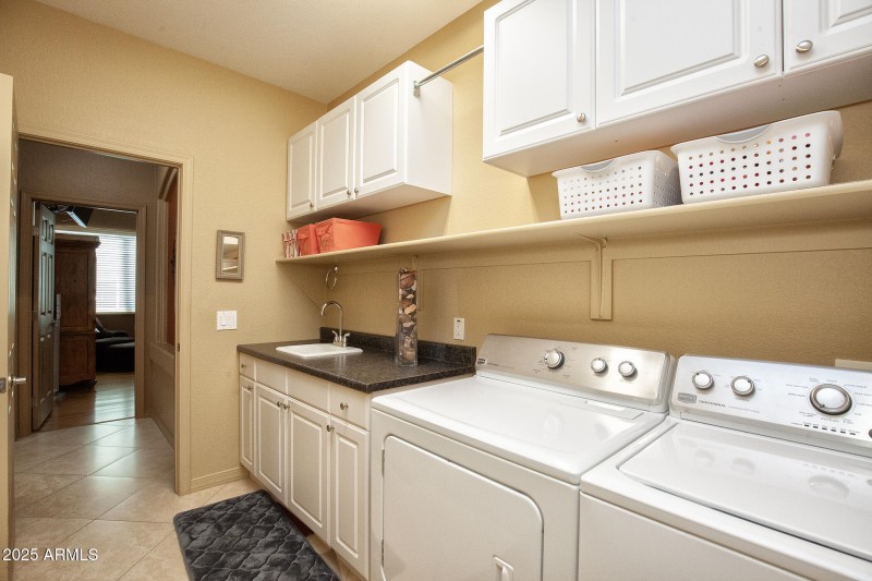 050_17738NPhoenicianDr