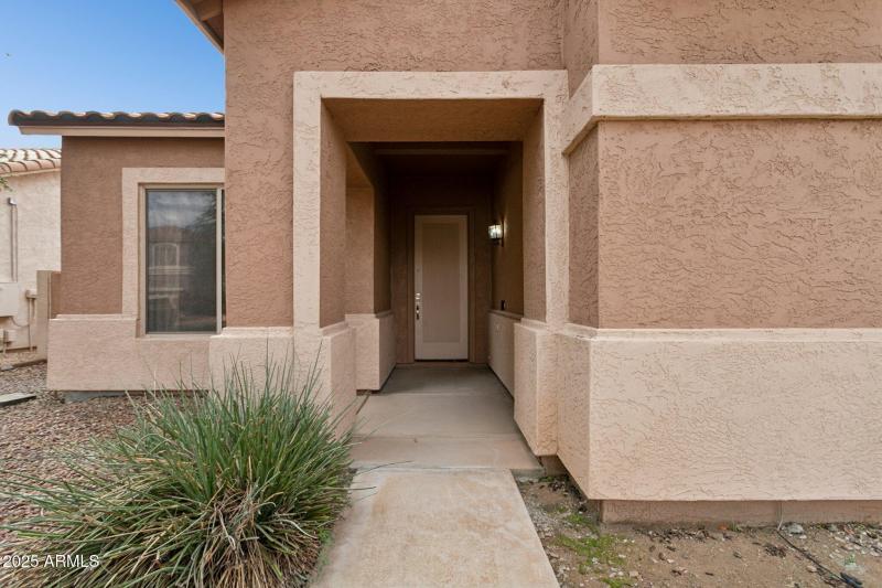 5455 W Buffalo St - Front Door