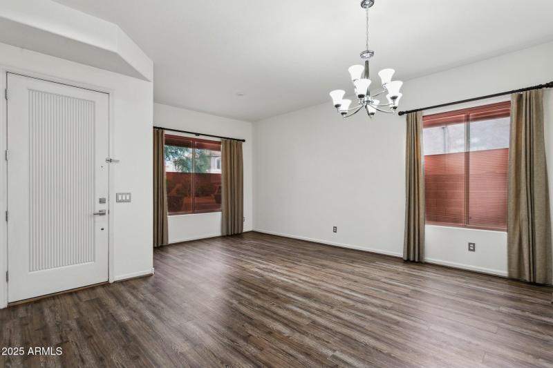 5455 W Buffalo St - Living & Dining