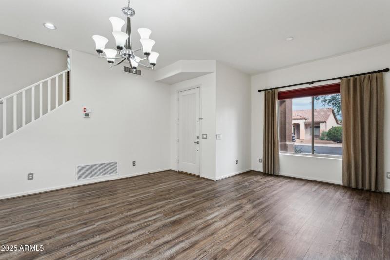 5455 W Buffalo St - Living & Dining