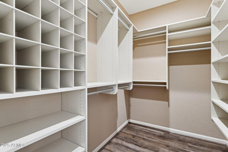 5455 W Buffalo St - Closet #1