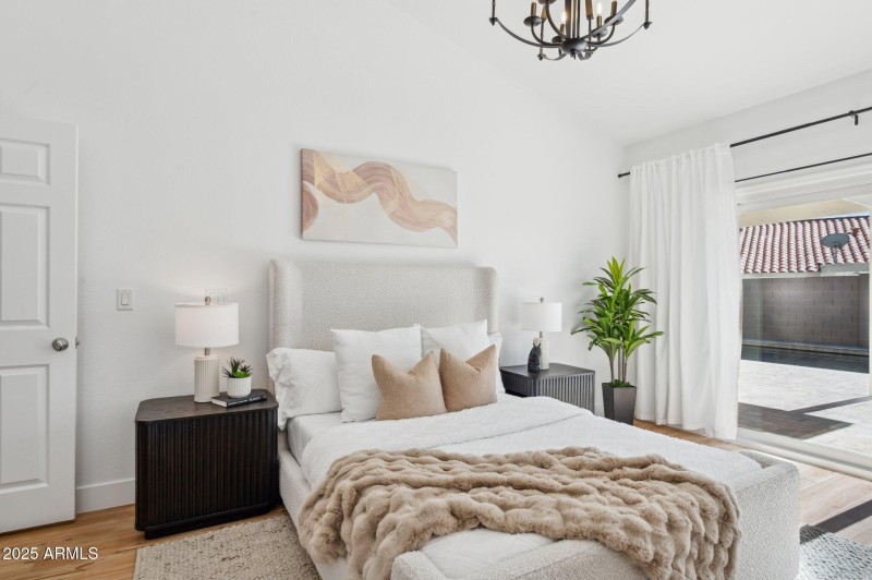 Primary bedroom, stylish lighting