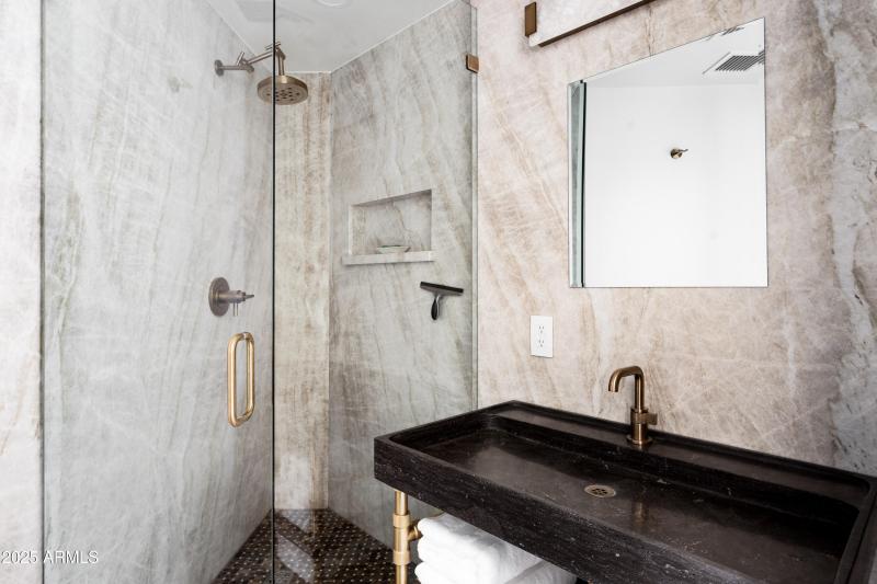 Crystal Point Penthouse-16