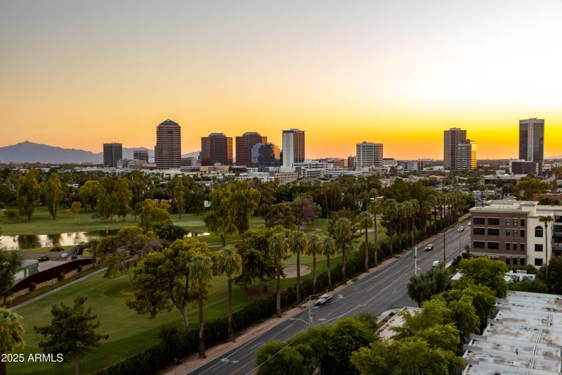 Crystal Point Penthouse-19