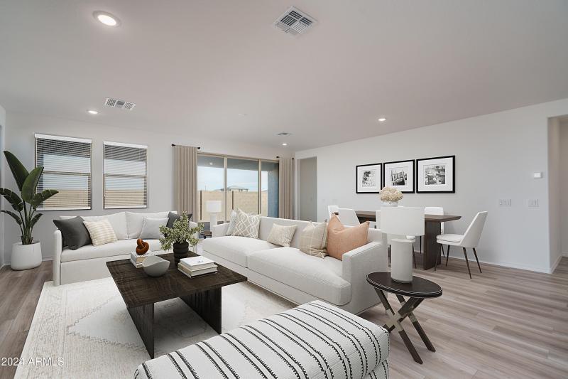 5A) DINING TO GREAT ROOM