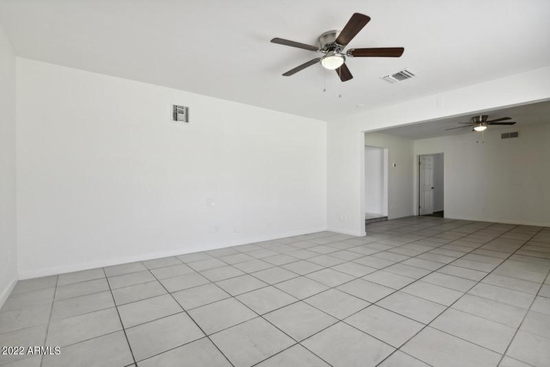 010_1600x1067_mls_1600x1067 (48)