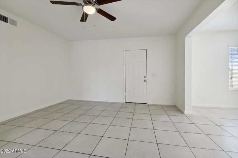 011_1600x1067_mls_1600x1067 (45)