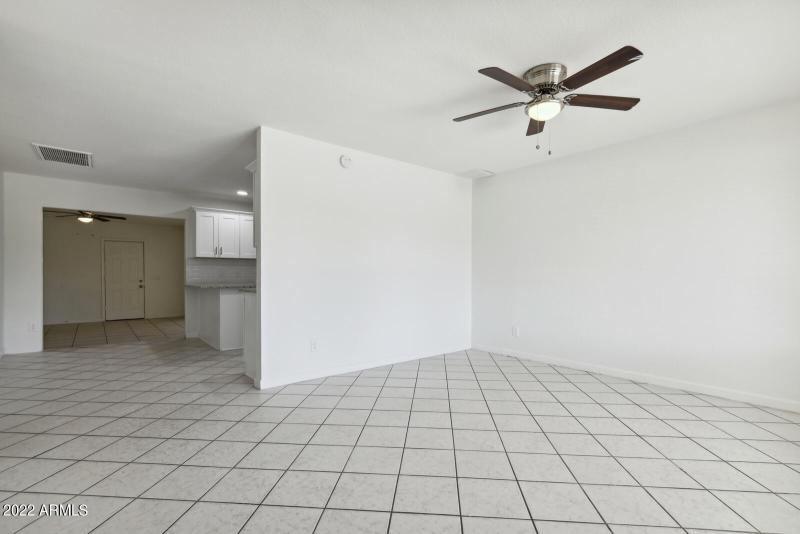 003_1600x1067_mls_1600x1067 (47)