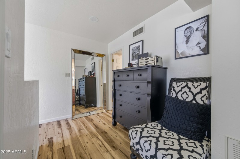 6249 N 78th St No16-33