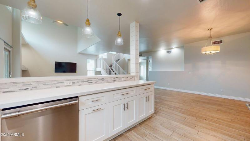 6510-S-Hazelton-Ln-142-10242025_151754