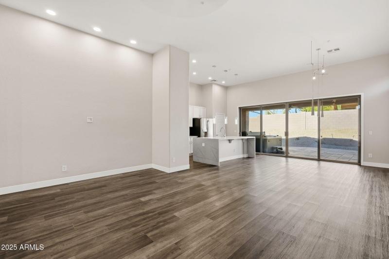 8-web-or-mls-008_ListerPros