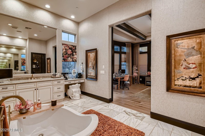 023 - 059 Primary Bathroom