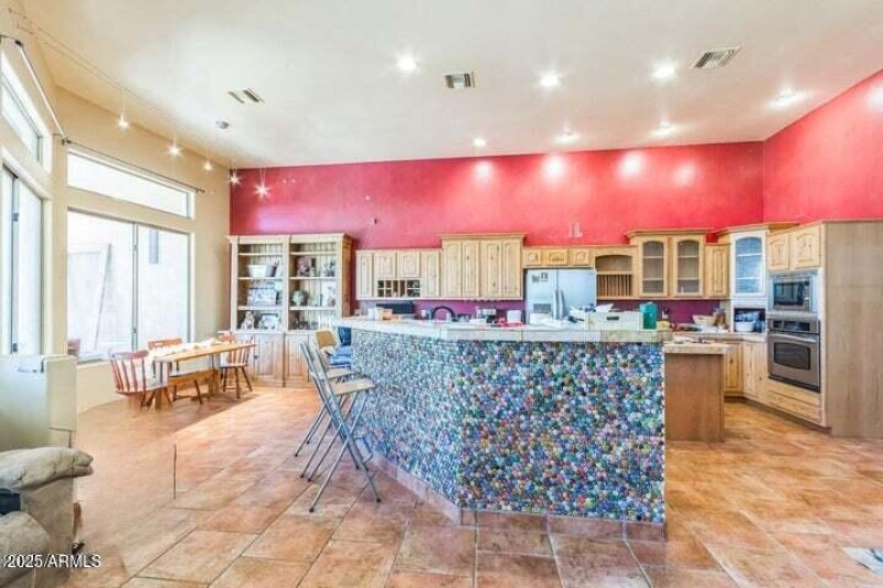 20250805235021204893000000-o