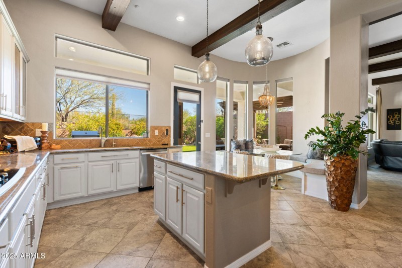 42001 N BRIDLEWOOD WAY