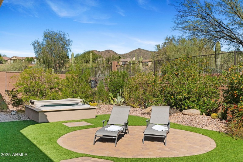 42001 N BRIDLEWOOD WAY