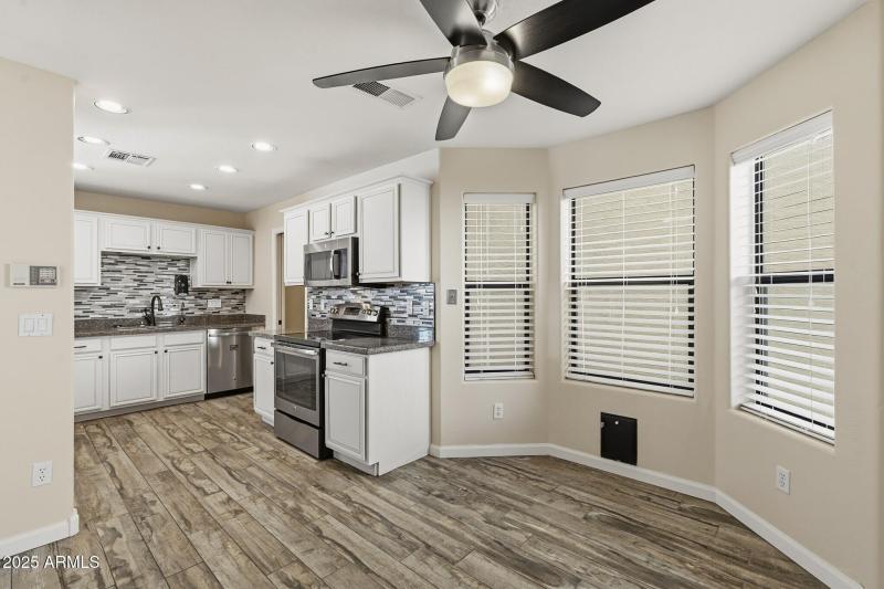 013_Eat In Kitchen Area