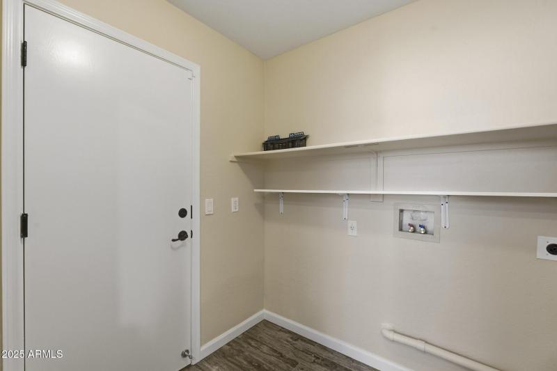 033_Laundry Room