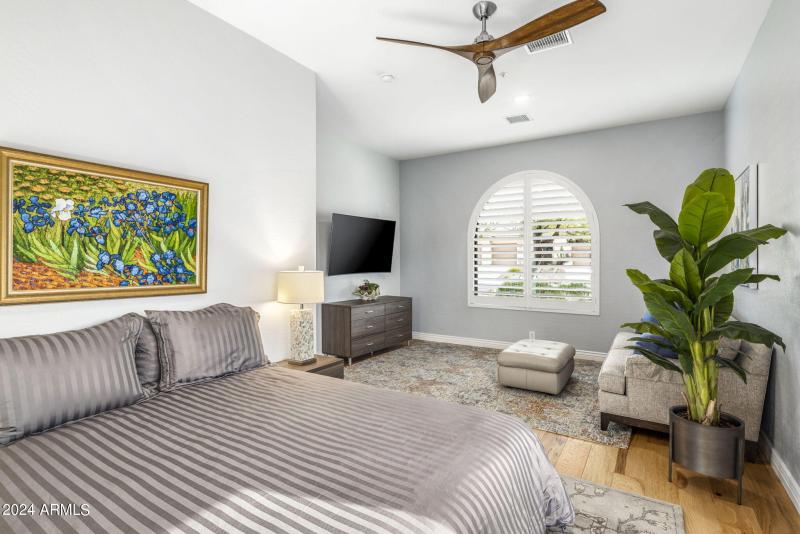 Guest Bedroom Sitting