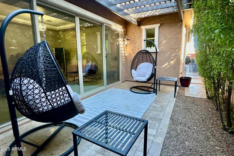 Private Side Patio