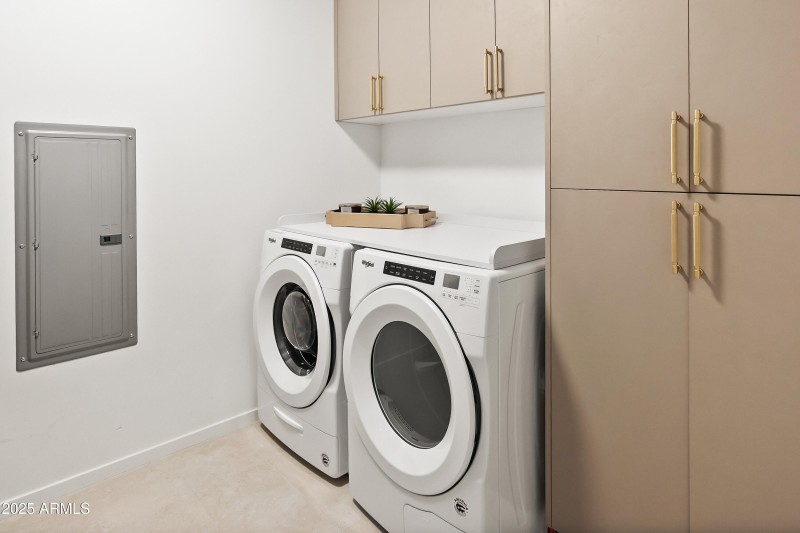 Huge Interior Laundry room