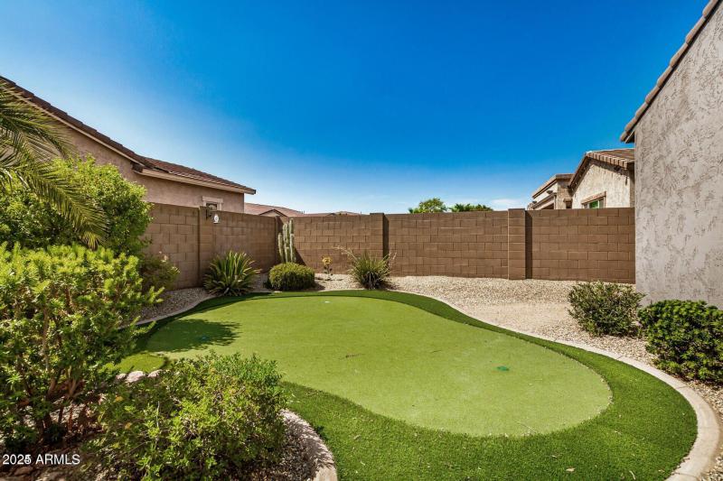 Custom Putting Green