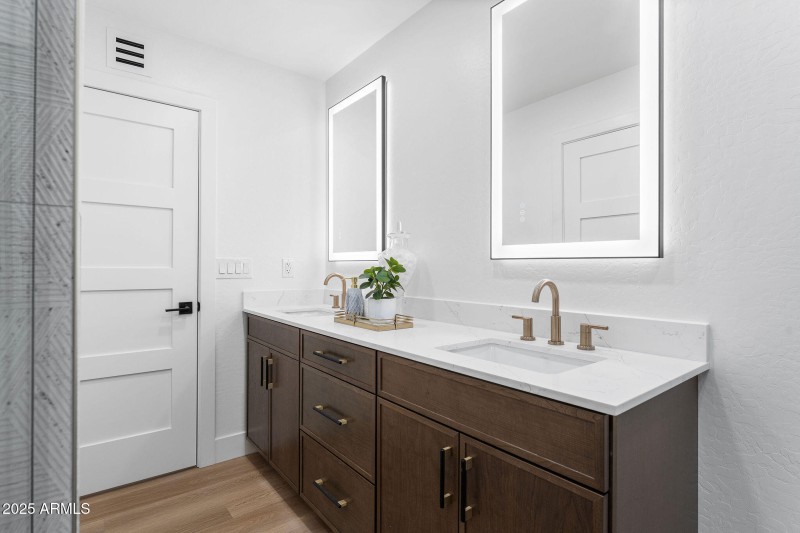 LegacyInvestingsAcomaListingPhotos-53