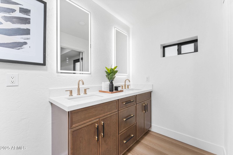 LegacyInvestingsAcomaListingPhotos-44