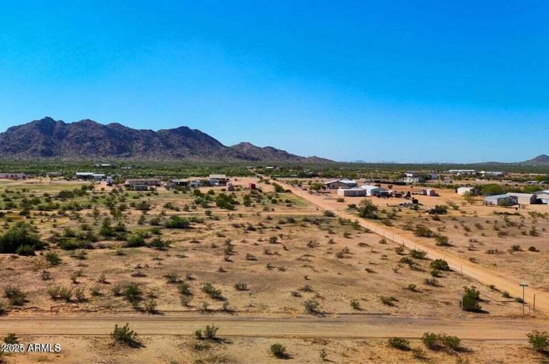 20251025041119737395000000-o