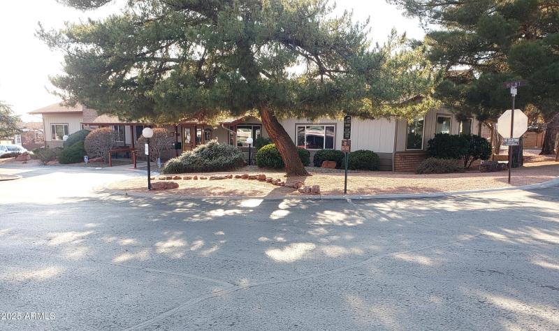 78.Clubhouse1
