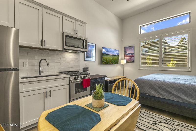 2590-cottonrose-lane-flagstaff-az-usa-01