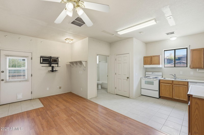 26-web-or-mls-047_ListerPros