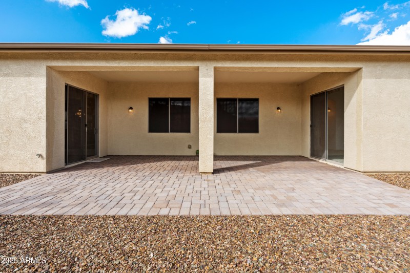 27-Backyard Covered Patio