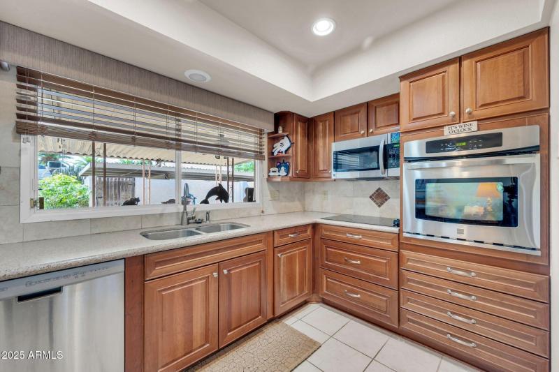 7741 E Harvard St-18