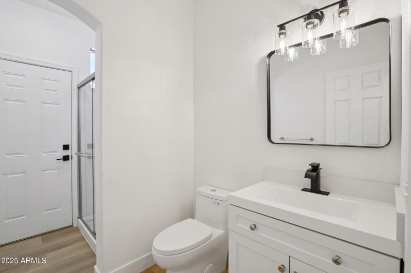 37-web-or-mls-W Aurora Dr-S0210-033