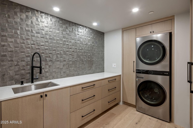 Large Laundry Room