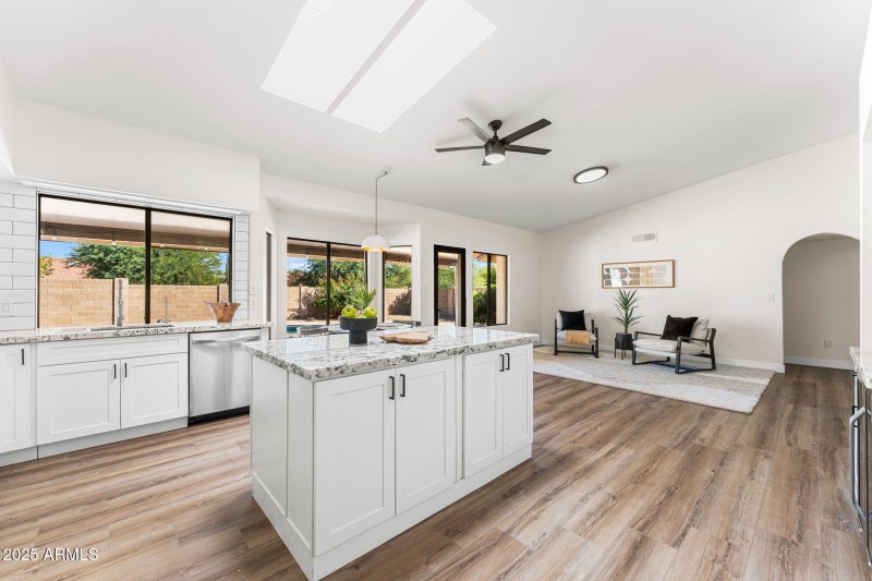 15833 N 60th Way, Scottsdale AZ 85254