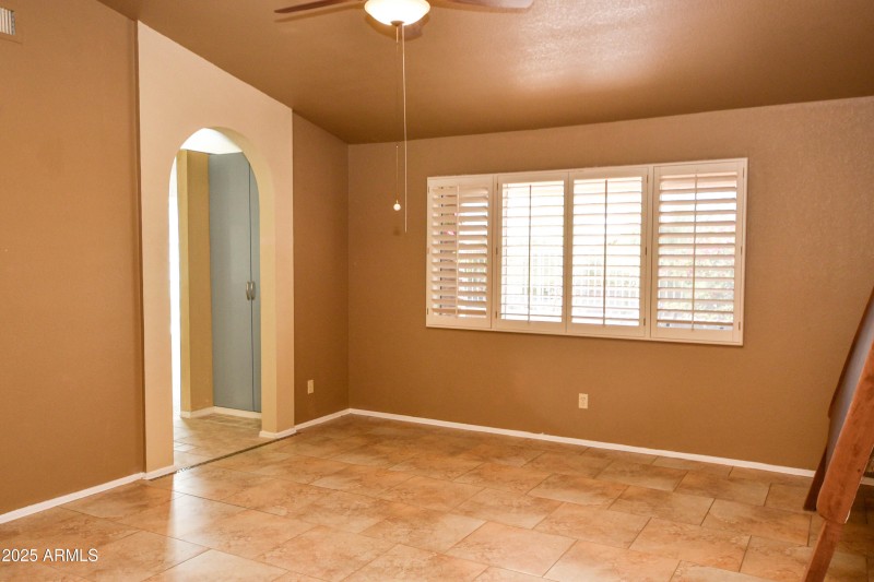 VAULTED CEILING IN PRIMARY BEDROOM