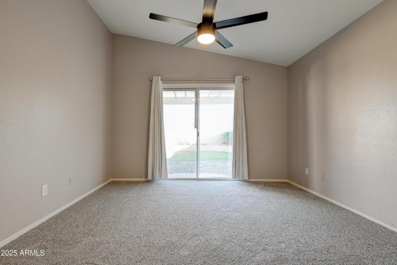 4402 E Creosote drive-27