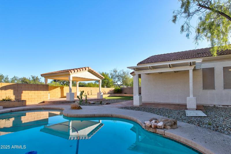 4402 E Creosote drive-37