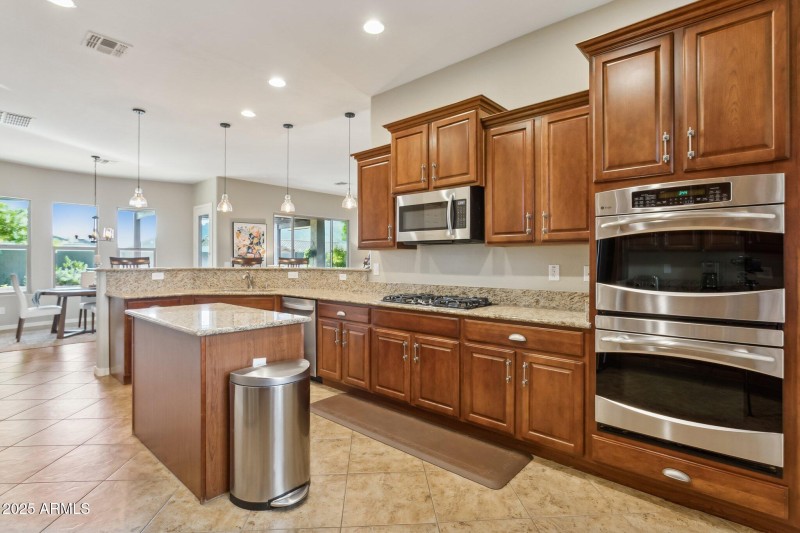Kitchen Features Double Ovens