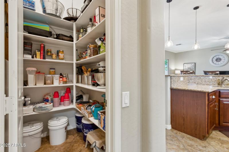 Walk in Pantry
