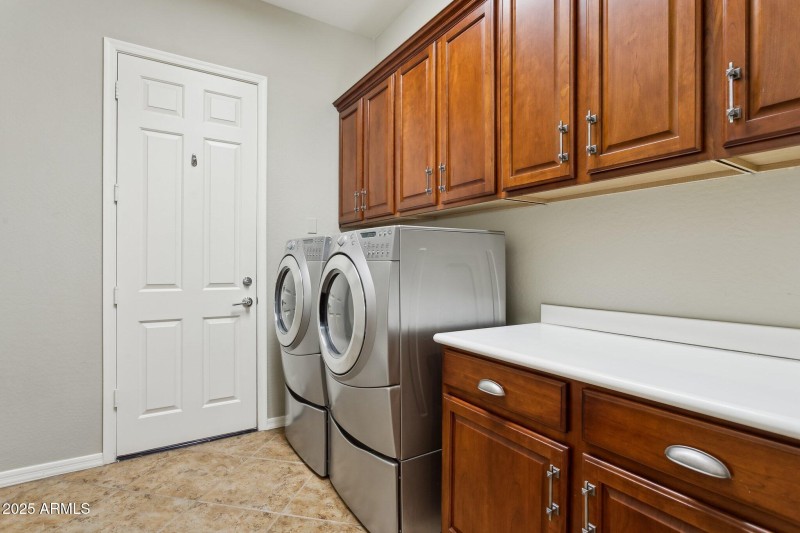 Large Laundry Room off of Garage