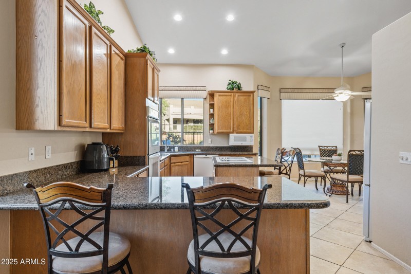 3430 N Mountain Ridge #64-16