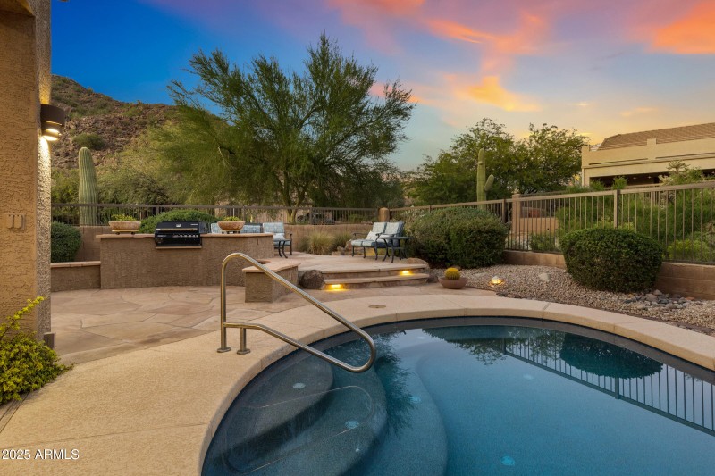 3430 N Mountain Ridge #64-59