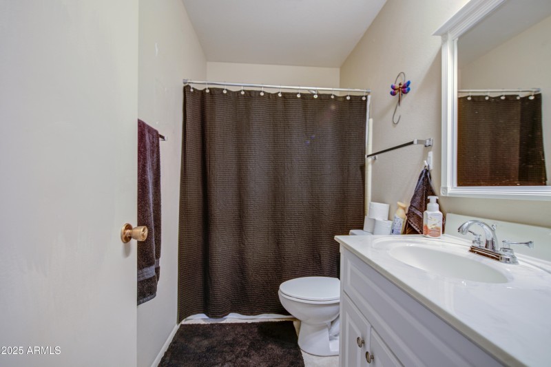Bathroom 2-pic 1